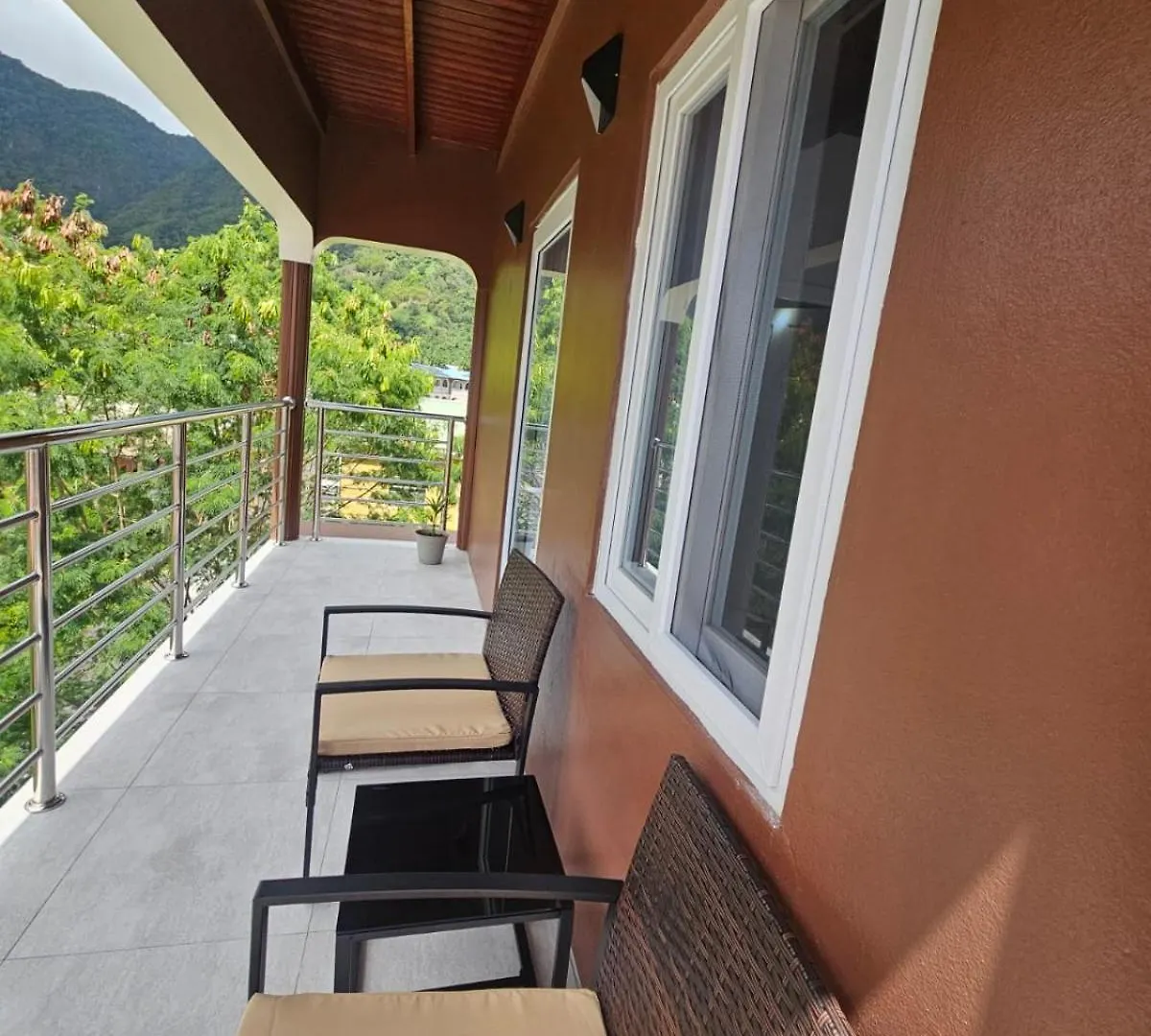 Agape Suites-Room 5-2Nd Floor Soufriere